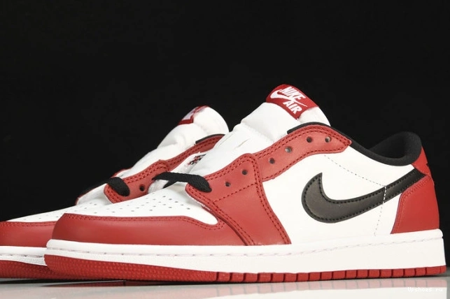    Low (2016) Jordan Chicago  705329-600 Retro 1 0501